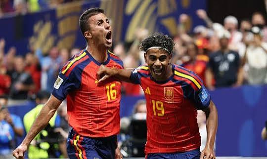 Spain thrashed Saudi Arabia 4–0 